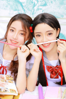 夜里十八款禁用粉色APP
